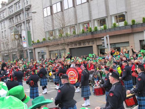 Парад в день Святого Патрика в Дублине в 2011