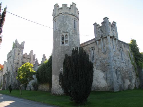 замок Хоут в Ирландии