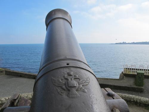 Русская пушка в порту Данлэри